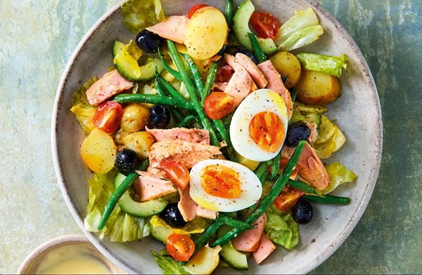 Niçoise-style tuna salad