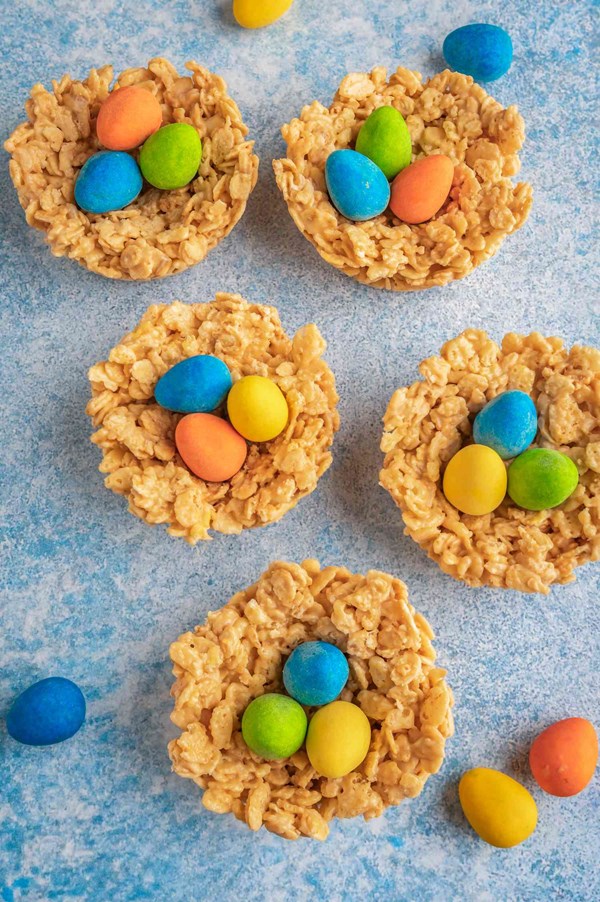 No-bake bird's nest cookies