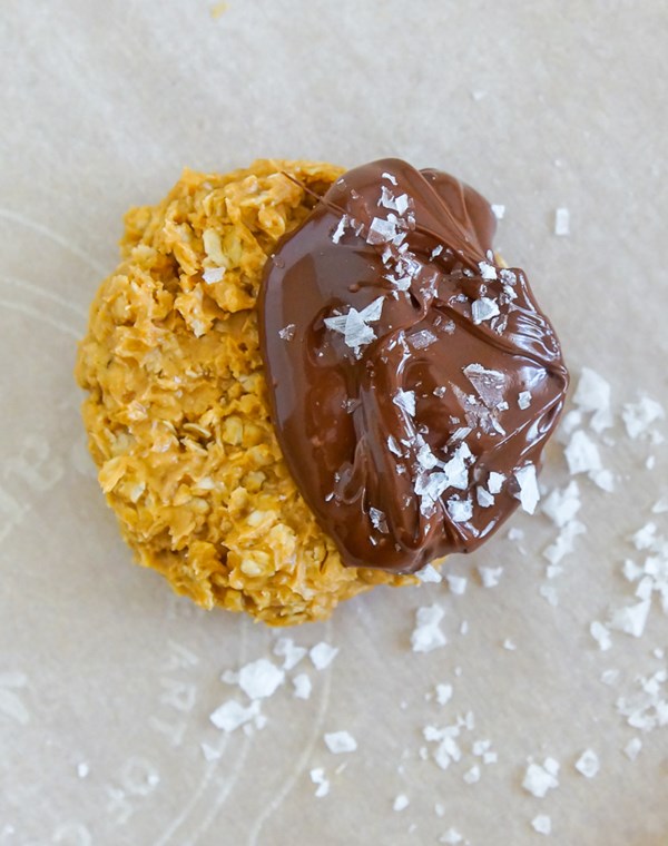 No-bake chocolate peanut butter cookies for two