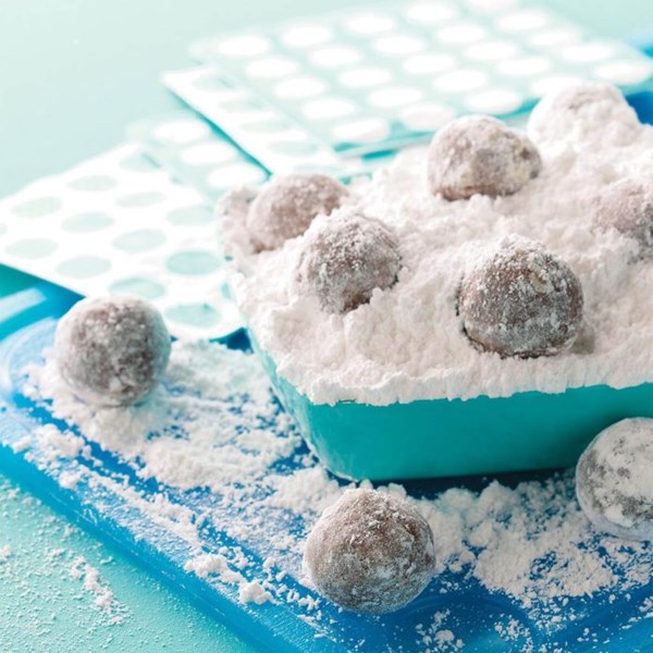 No-bake cookie balls