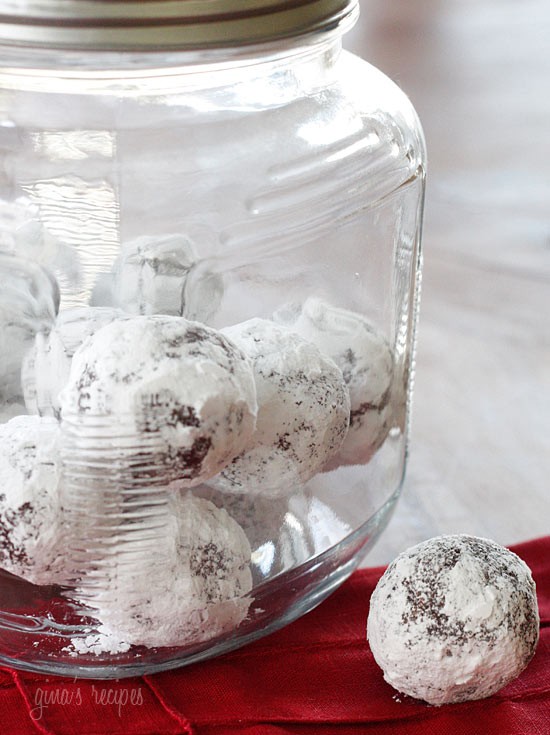 No-bake fudgy snow balls