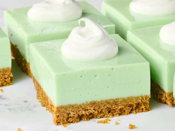 No-bake Key lime fluff bars 