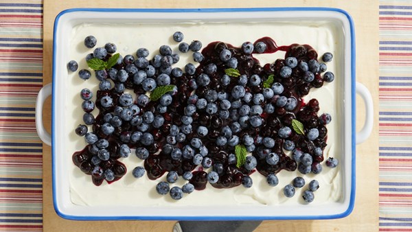 No-bake ricotta-blueberry cheesecake