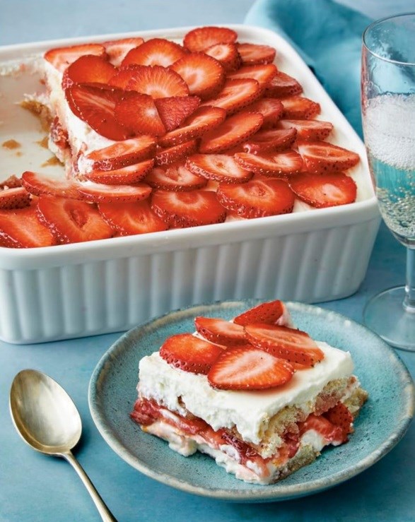 No-bake strawberry tiramisu