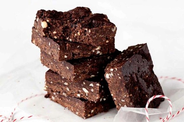 No-bake triple chocolate brownies