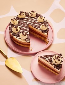 https://716f24d81edeb11608aa-99aa5ccfecf745e7cf976b37d172ce54.ssl.cf1.rackcdn.com/no-bake-triple-chocolate-cheesecake-2850832g1.jpg