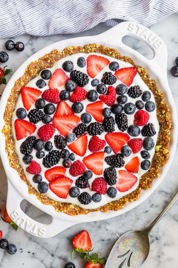No-bake yogurt pie with date-nut crust