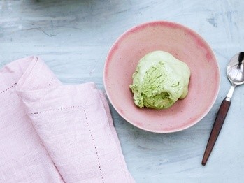 No-churn matcha ice cream