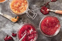No-commitment strawberry jam
