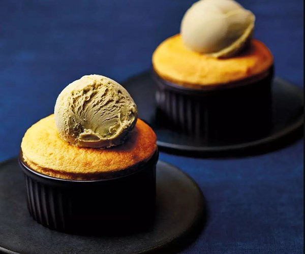 No-fail lemon soufflés