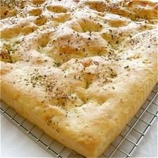 No-knead garlic-cheese flatbread