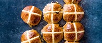 No-knead hot cross buns