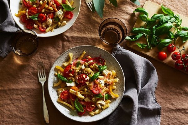 No-mayo peperonata pasta salad 