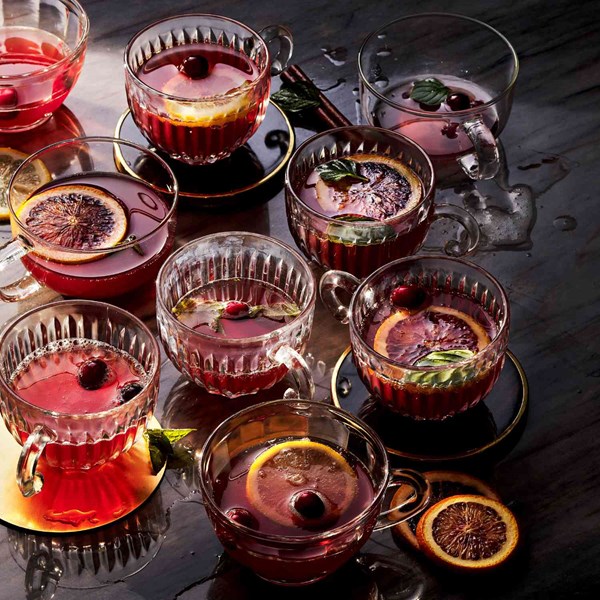 Nonalcoholic cranberry-pomegranate punch