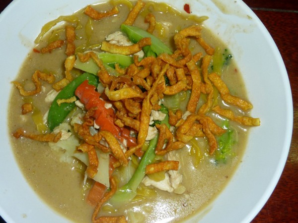 Noodle curry (Kao soi)