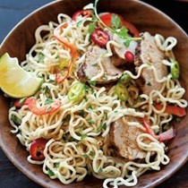 Noodle salad with pork & Asian lime vinaigrette 