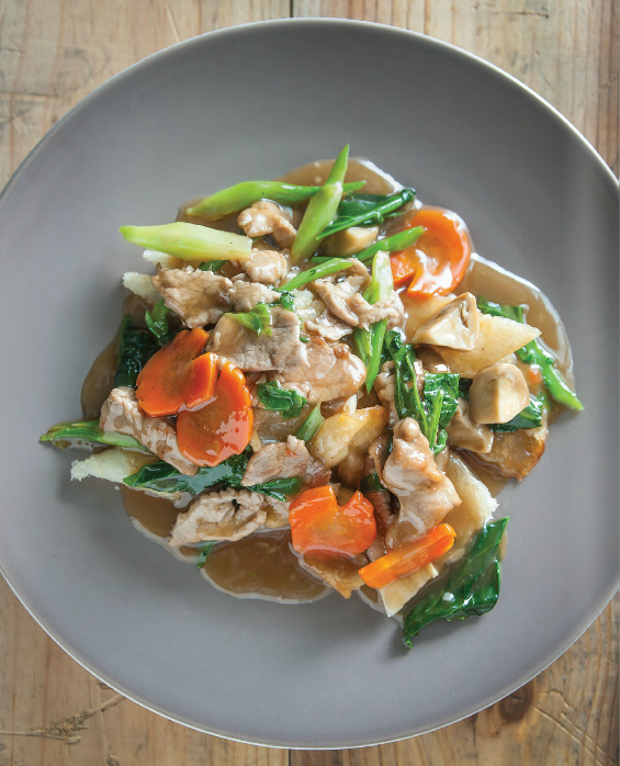 Noodles and gravy (Raad na)