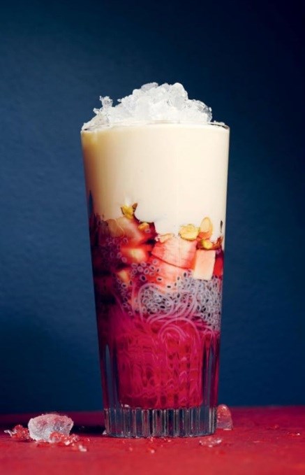 Noodles, rose syrup and reduced milk (Falooda)