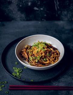 Noodles with black bean sauce