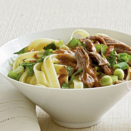 Noodles with roast pork and almond sauce