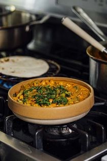 Nopalito & chickpea coconut curry