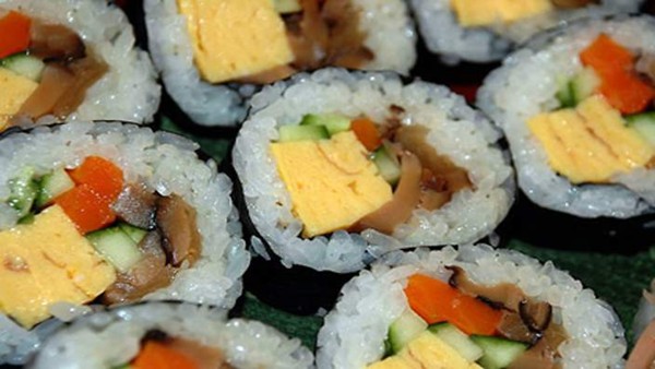Nori rolls (Norimaki)