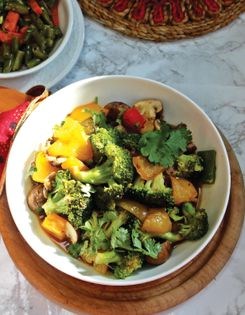 Northeastern mixed vegetable stir-fry (Chial meh)