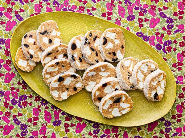 Northern Irish digestive biscuits and marshmallows with cherries (Fifteens)