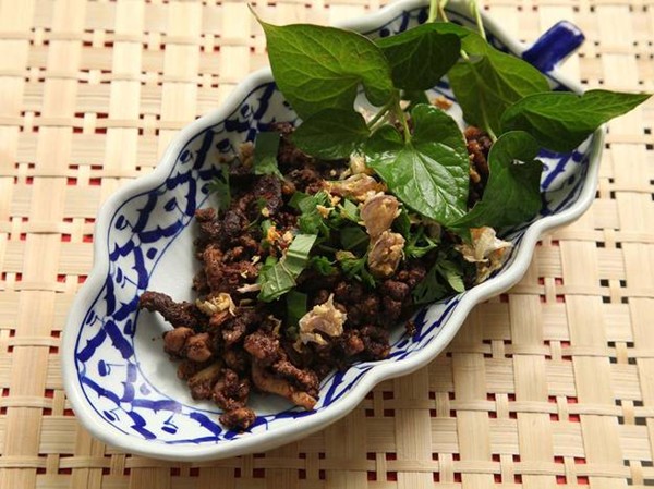 Northern Thai-style chopped pork salad (Larb muang moo)