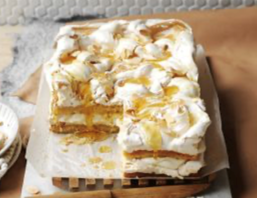 Norwegian meringue cream cake, aka Scandi Pavlova cake