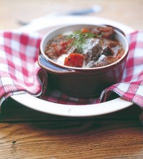 Norwegian venison with sour cream