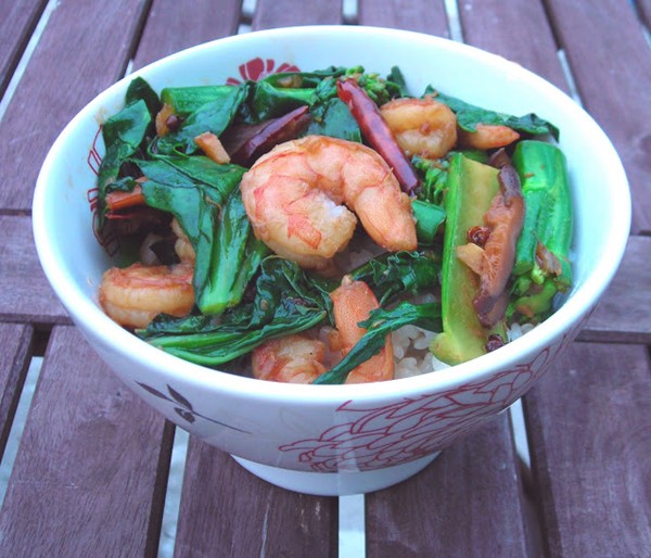Numbing hot shrimp with Chinese broccoli