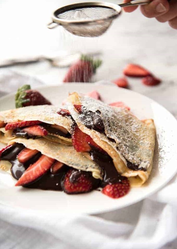 Nutella crepes with strawberries