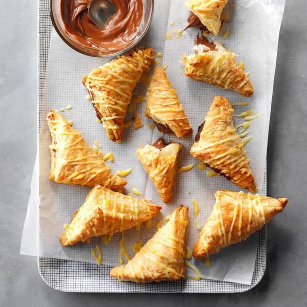 Nutella hand pie
