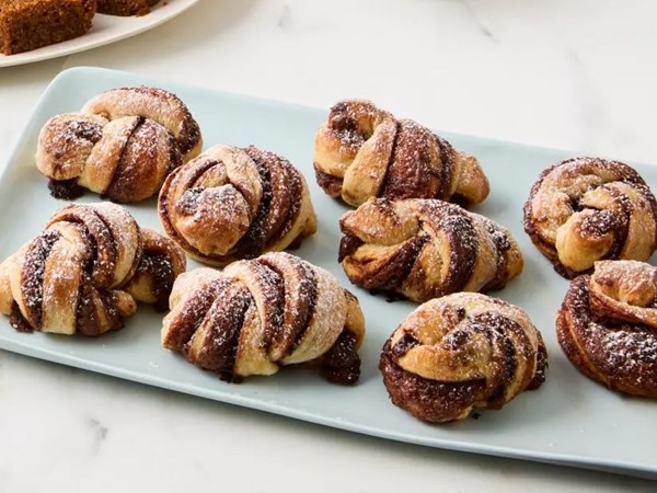 Nutella knots