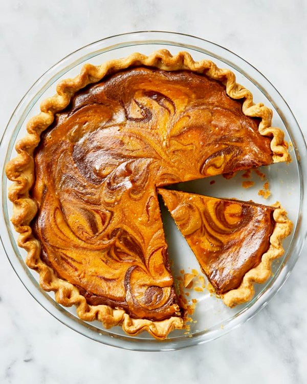 Nutella-pumpkin praline swirl pie 