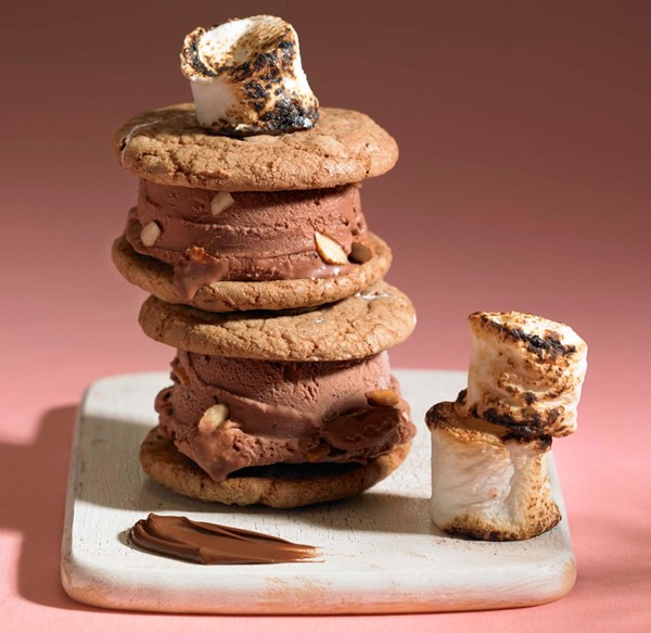 Nutella toasted almond ice cream