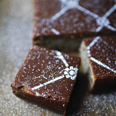 Nutmeg cake