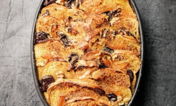 Nutty brioche pudding with chocolate