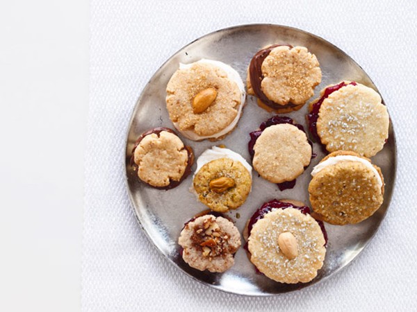 Nutty sandwich cookies