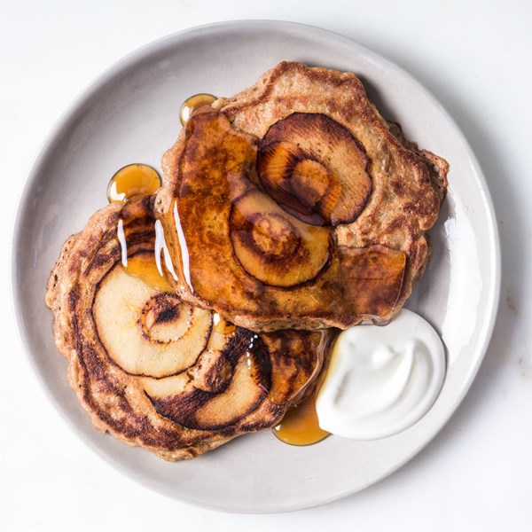 Oat and apple pancakes with yogurt and honey