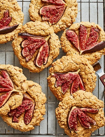 Oat and fig cookies