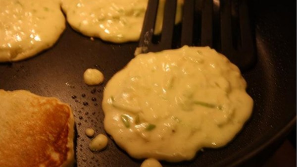 Oat, buttermilk and honey pancakes