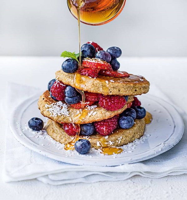 Oat pancakes with berries [Surina Sehgal]