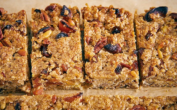 Oat slices with apricots & orange blossom