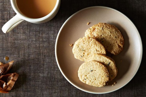 Oatmeal and lavender shortbread