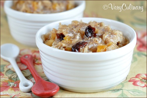 Oatmeal brulee with maple cinnamon cream