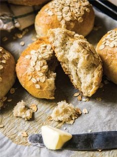 Oatmeal buns (Bułeczki na owsiance)