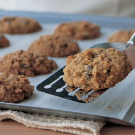 Oatmeal-chocolate chip cookies