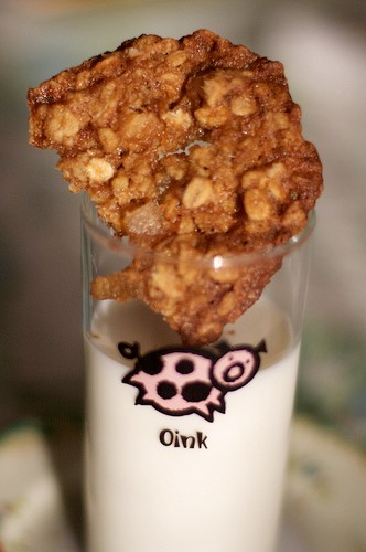 Oatmeal cookies with candied ginger and walnuts